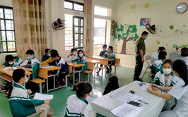 Thanh Lâm tổ chức tiêm phòng Vacxin covid 19 cho học sinh từ lớp 1 đến lớp 4 tại trường Tiểu học Thanh Lâm A

