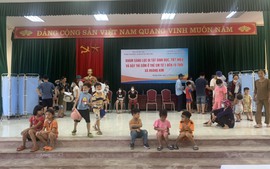 Bệnh viện Đa Khoa huyện tổ chức Khám sàng lọc dị tật sinh dục, tiết niệu và dậy thì sớm ở trẻ em từ 1 đến 10 tuổi xã Hoàng Kim