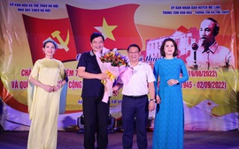 Mê Linh: biểu diễn nghệ thuật kỷ niệm 77 năm Cách mạng Tháng Tám và Quốc khánh nước Cộng hòa xã hội chủ nghĩa Việt Nam