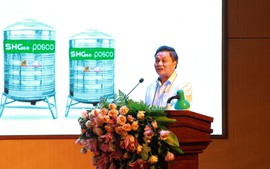 Trao tặng 100 bồn nước cho hộ nghèo tại huyện Mê Linh