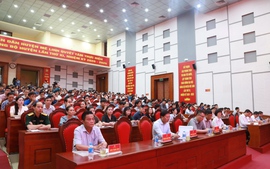 Mê Linh: 300 cán bộ được quán triệt Chỉ thị số 24-CT/TU của Ban Thường vụ Thành ủy Hà Nội về tăng cường kỷ cương, kỷ luật và trách nhiệm