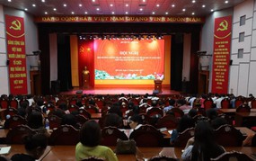 Mê Linh: Bồi dưỡng chính trị hè cho đội ngũ cán bộ quản lý giáo dục trên địa bàn huyện năm 2025