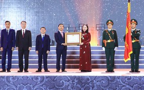 Huyện Mê Linh được tặng thưởng Huân chương Lao động hạng Nhất của Chủ tịch Nước