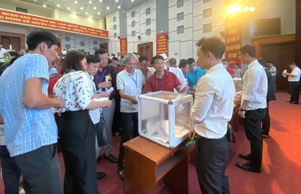 Mê Linh: Đấu giá thành công 30 thửa đất tại thị trấn Quang Minh và xã Liên Mạc thu về ngân sách hơn 130 tỷ đồng