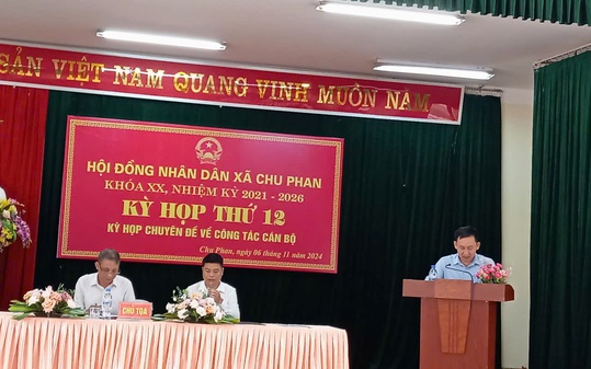 HĐND xã Chu Phan tổ chức kỳ họp thứ 12 kỳ họp chuyên đề về công tác cán bộ