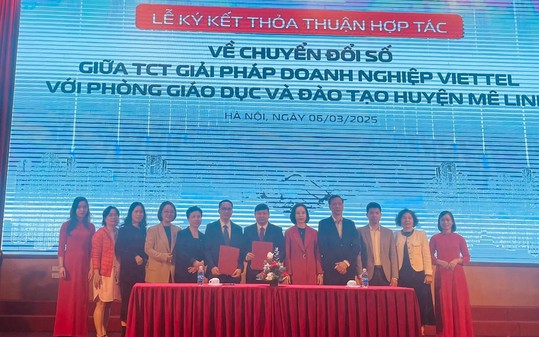Phòng GD&ĐT huyện ký kết hợp tác với Viettel về chuyển đổi số