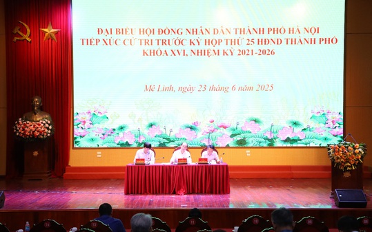 Đại biểu HĐND thành phố Hà Nội tiếp xúc cử tri huyện Mê Linh trước kỳ họp thứ 25 HĐND thành phố khoá XVI, nhiệm kỳ 2021-2026