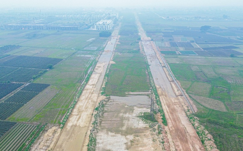 Dự án đường Vành đai 4 (đoạn tuyến qua huyện Mê Linh) có chiều dài khoảng 11,2 km, chiếm tỷ lệ 19% toàn thành phố Hà Nội, đi qua địa bàn 05 xã: Văn Khê, Chu Phan, Đại Thịnh, Thanh Lâm, Kim Hoa.