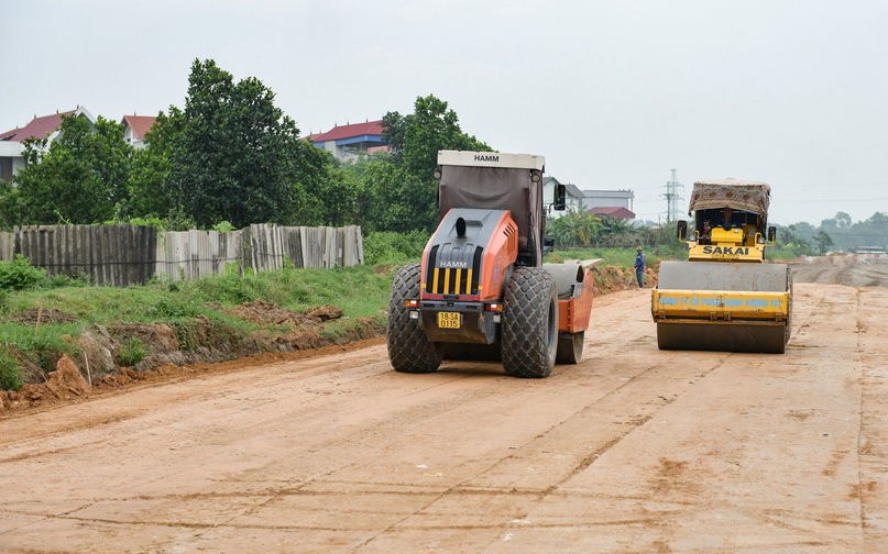 Các mũi thi công trên công trường Vành đai 4 - Vùng Thủ đô Hà Nội đang đua nhau để về đích sớm.